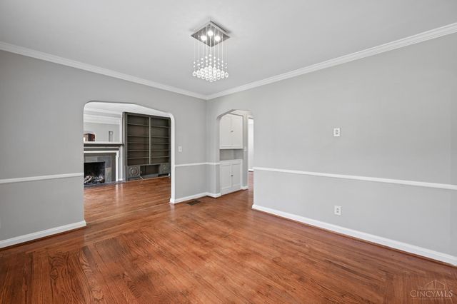 5094 E Eastwood Circle, Cincinnati, OH 45227