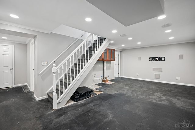 5094 E Eastwood Circle, Cincinnati, OH 45227