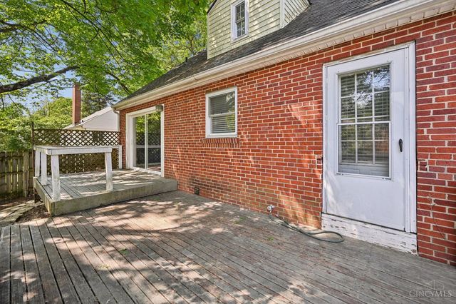 5094 E Eastwood Circle, Cincinnati, OH 45227
