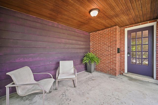 5094 E Eastwood Circle, Cincinnati, OH 45227