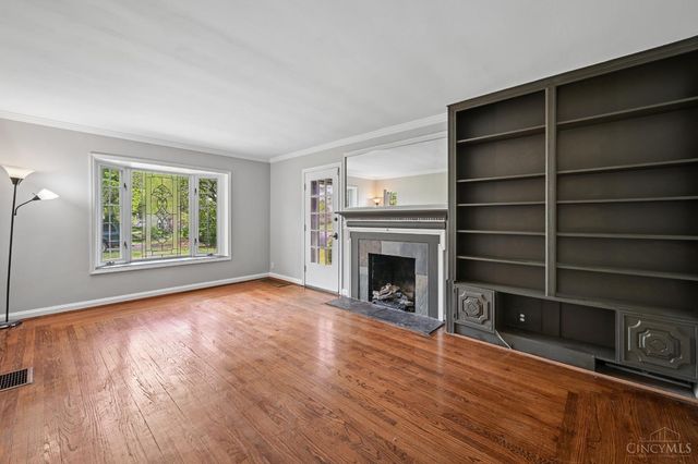 5094 E Eastwood Circle, Cincinnati, OH 45227