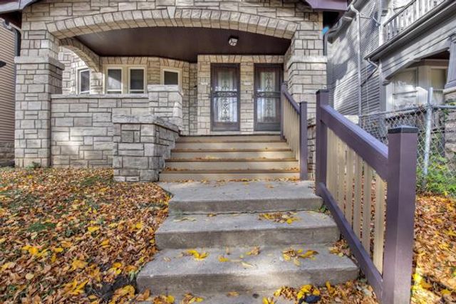 2349 N 44th STREET #2351, Milwaukee, WI 53210