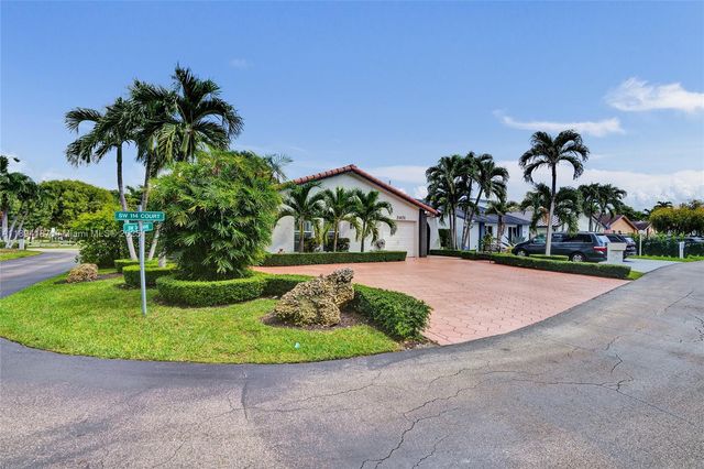 3401 SW 114th Ct, Miami, FL 33165