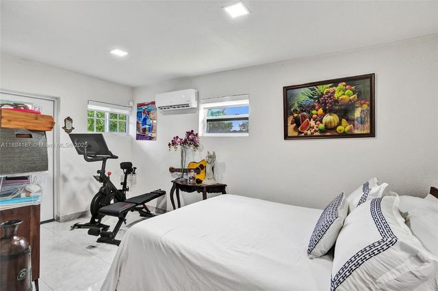 3401 SW 114th Ct, Miami, FL 33165