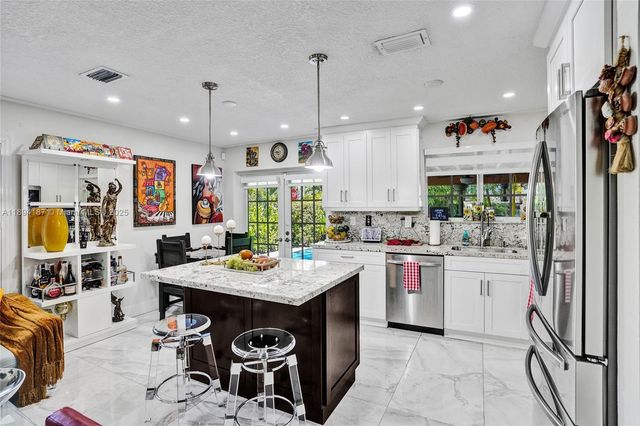 3401 SW 114th Ct, Miami, FL 33165