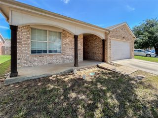 9013 Sagebrush Trail, Cross Roads, TX 76227