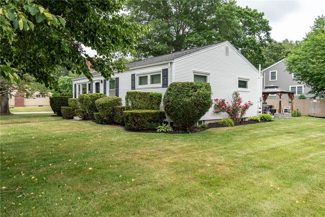 67 Cherry Hill Drive, Seekonk, MA 02771