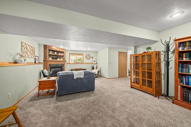 510 S Mary Dr Drive, Tea, SD 57064