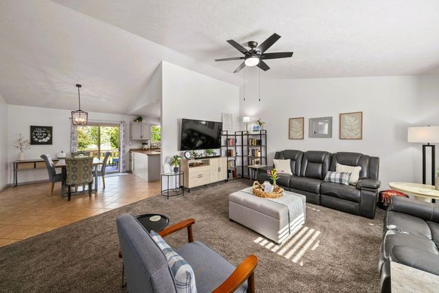 510 S Mary Dr Drive, Tea, SD 57064