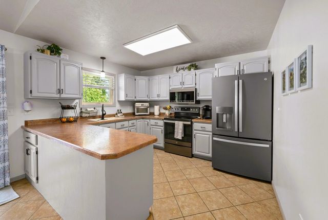 510 S Mary Dr Drive, Tea, SD 57064