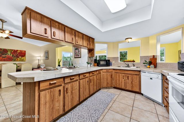 1396 Hegira Street NW, Palm Bay, FL 32907