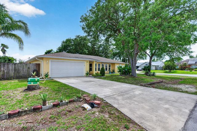 1396 Hegira Street NW, Palm Bay, FL 32907