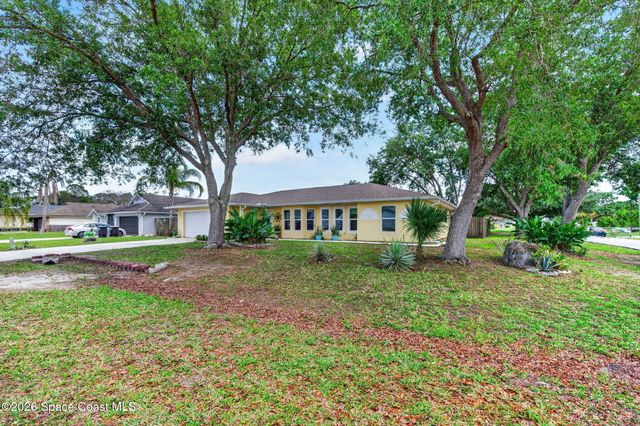 1396 Hegira Street NW, Palm Bay, FL 32907