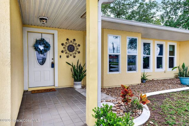 1396 Hegira Street NW, Palm Bay, FL 32907