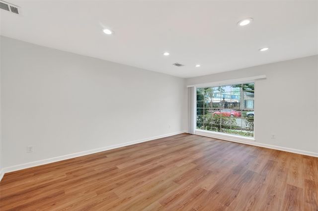 500 N Post Oak Lane, Houston, TX 77024