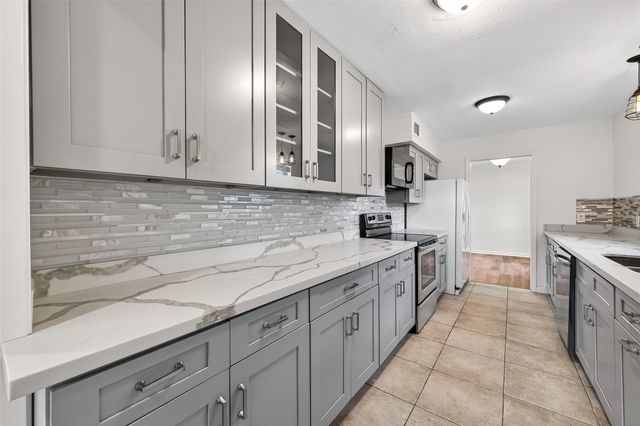 500 N Post Oak Lane, Houston, TX 77024