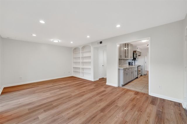 500 N Post Oak Lane, Houston, TX 77024