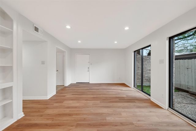 500 N Post Oak Lane, Houston, TX 77024