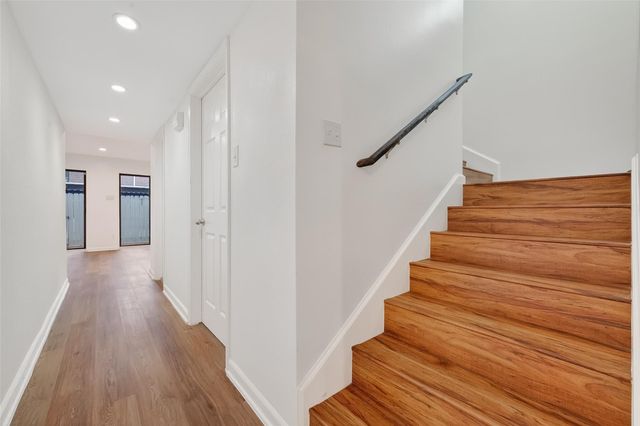 500 N Post Oak Lane, Houston, TX 77024