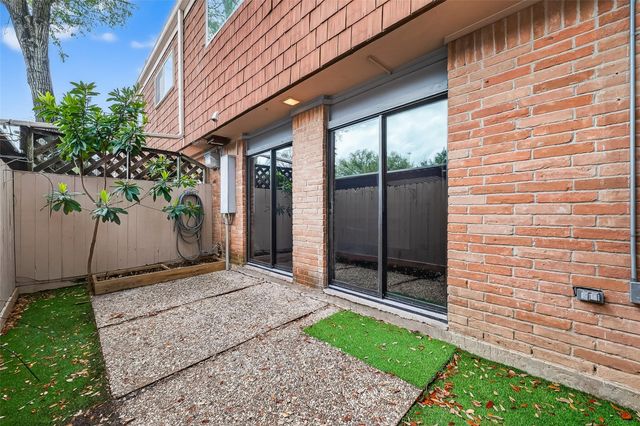 500 N Post Oak Lane, Houston, TX 77024