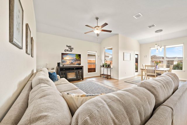 4009 Bravo Ranch Road, Waco, TX 76705