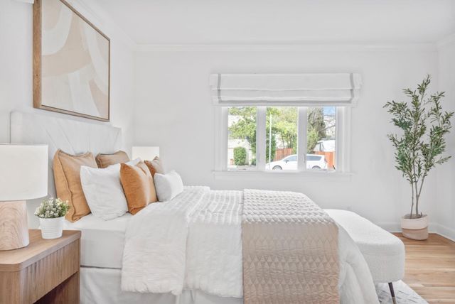 911 Vera Avenue, Redwood City, CA 94061