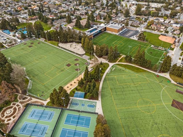 911 Vera Avenue, Redwood City, CA 94061