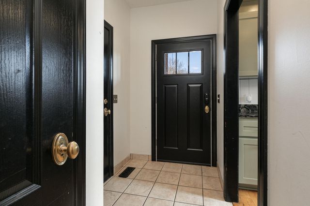 903 E Gaslight Drive, Springfield, MO 65810