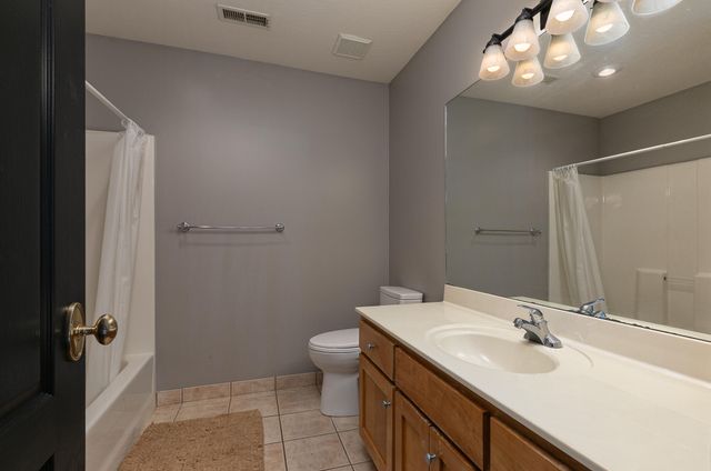 903 E Gaslight Drive, Springfield, MO 65810