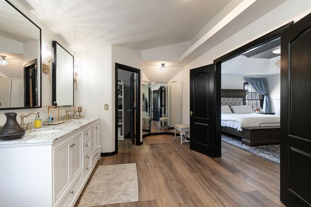 903 E Gaslight Drive, Springfield, MO 65810