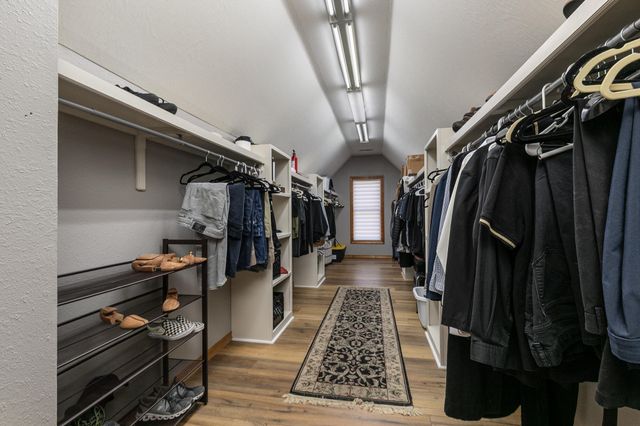 903 E Gaslight Drive, Springfield, MO 65810