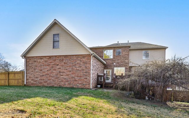 903 E Gaslight Drive, Springfield, MO 65810