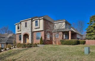 903 E Gaslight Drive, Springfield, MO 65810