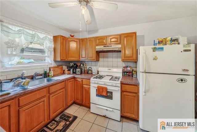 42 Plainfield Avenue, Edison, NJ 08817