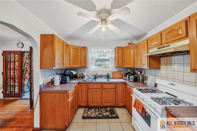 42 Plainfield Avenue, Edison, NJ 08817