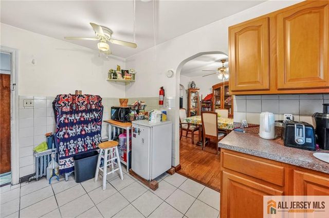 42 Plainfield Avenue, Edison, NJ 08817