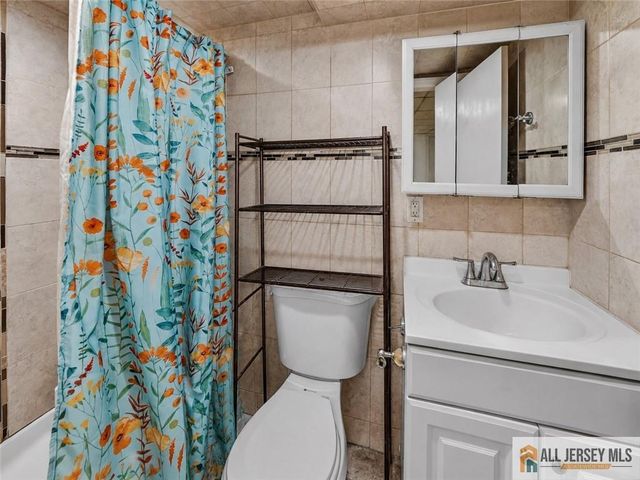 42 Plainfield Avenue, Edison, NJ 08817