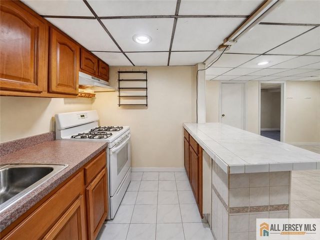 42 Plainfield Avenue, Edison, NJ 08817