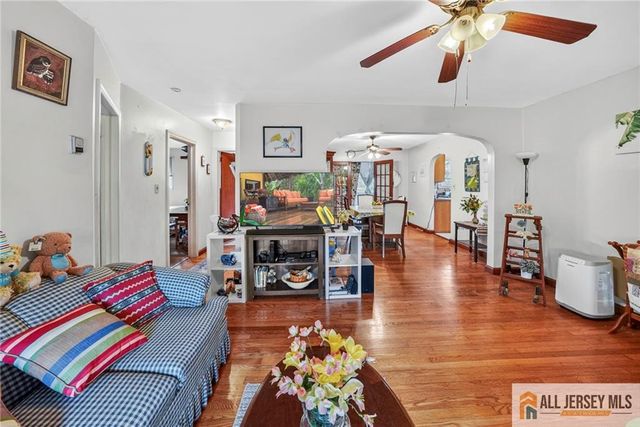 42 Plainfield Avenue, Edison, NJ 08817