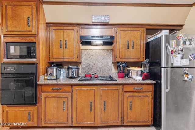 2518 W Willow Street, Scott, LA 70583
