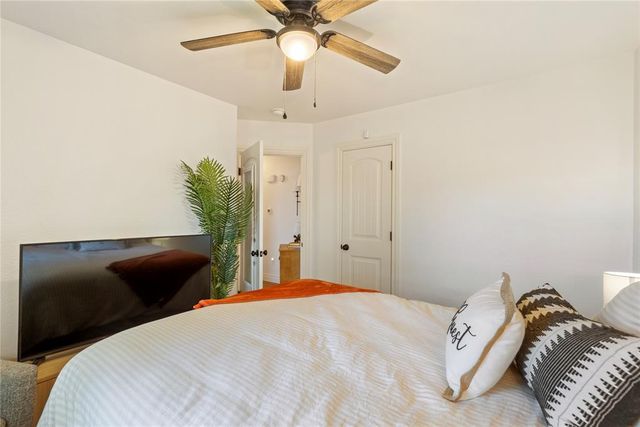 2204 Summer Way Lane, Edmond, OK 73013