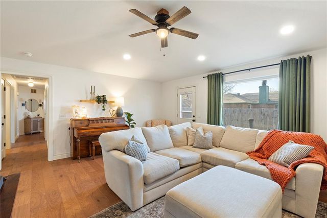 2204 Summer Way Lane, Edmond, OK 73013