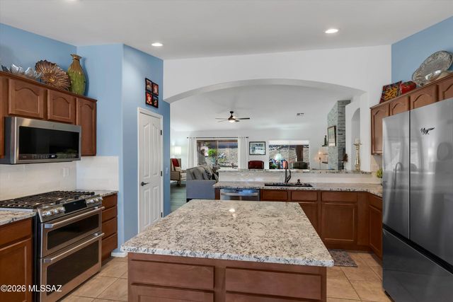 37234 S Desert Bluff Drive, Tucson, AZ 85739