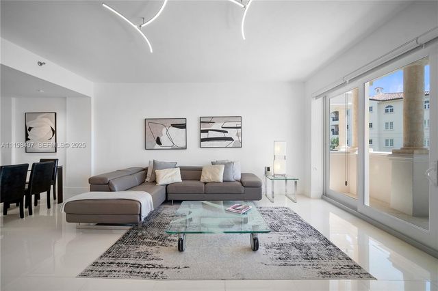 19234 Fisher Island Drive 19234, Miami Beach, FL 33109