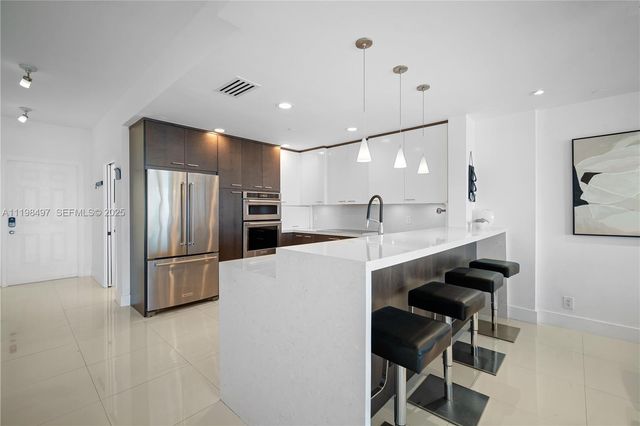 19234 Fisher Island Drive 19234, Miami Beach, FL 33109