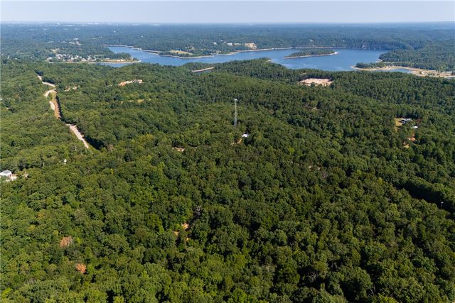 16001 Railroad Cut Road, Rogers, AR 72756
