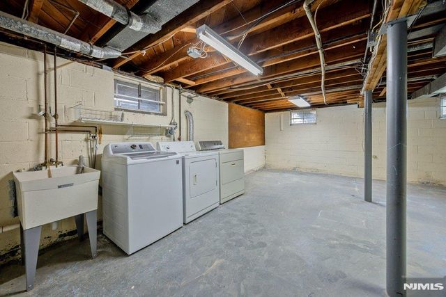 327 Webster Drive, New Milford, NJ 07646