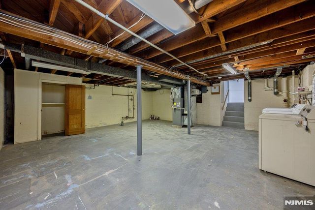 327 Webster Drive, New Milford, NJ 07646