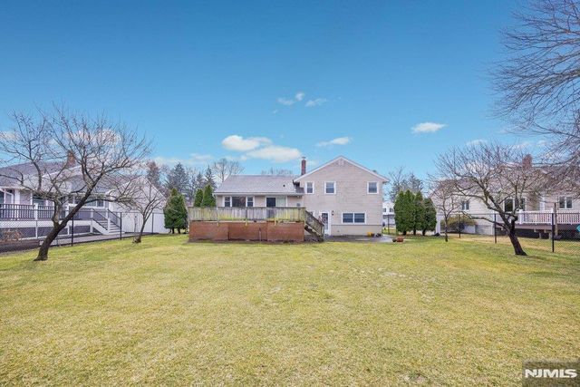 327 Webster Drive, New Milford, NJ 07646