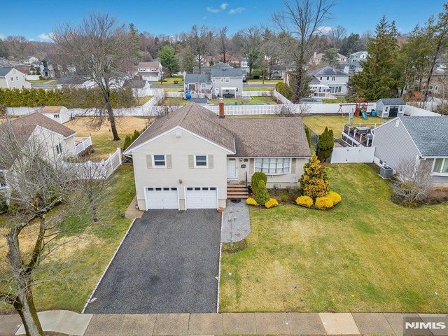 327 Webster Drive, New Milford, NJ 07646